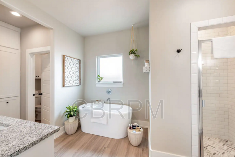 1004 Fulton Avenue - Photo 7 of 13