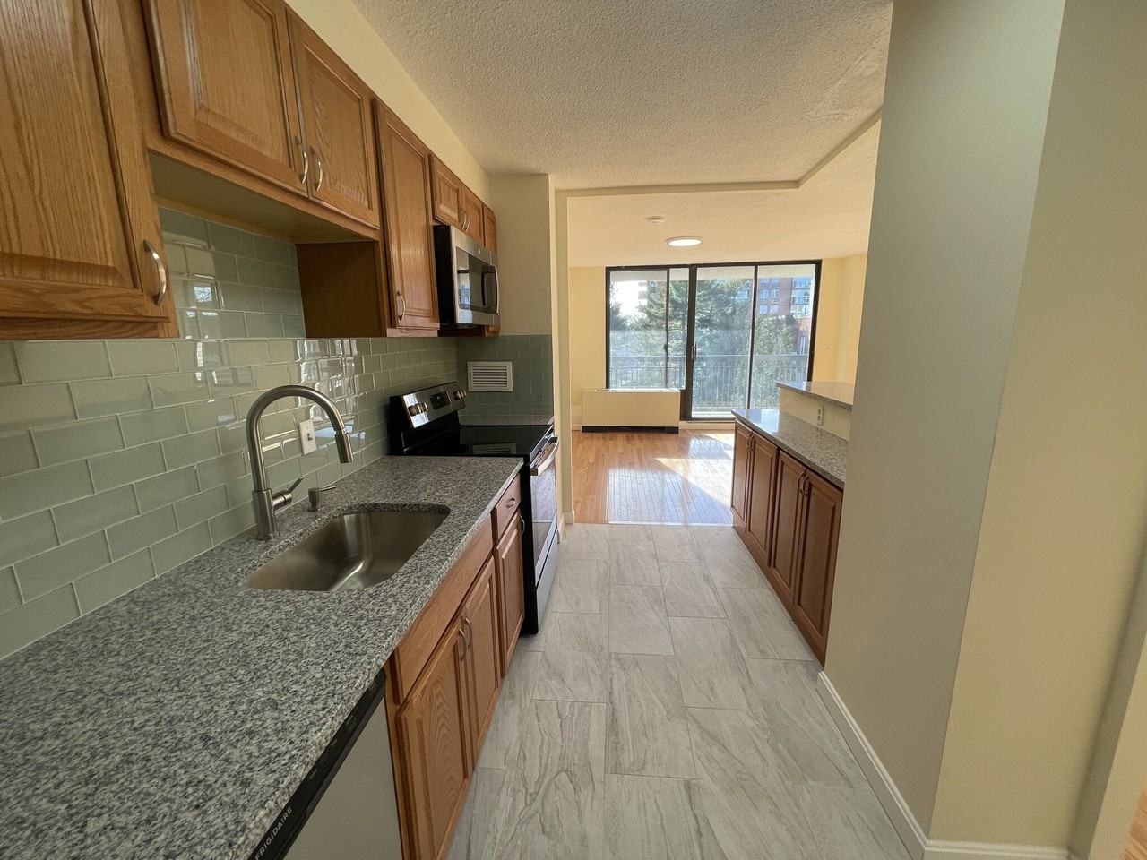 Longwood Ave #416 - Photo 2 of 39