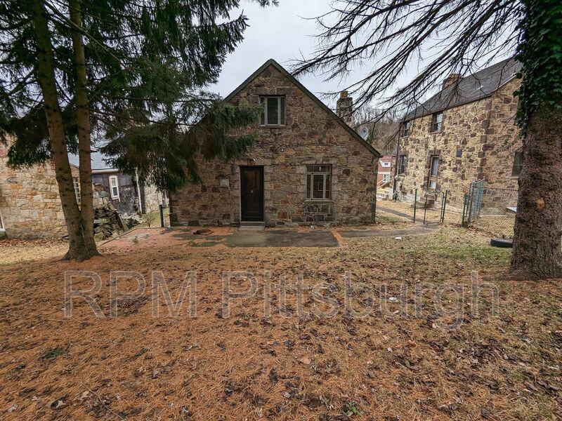 2214 Laketon Rd - Photo 3 of 15