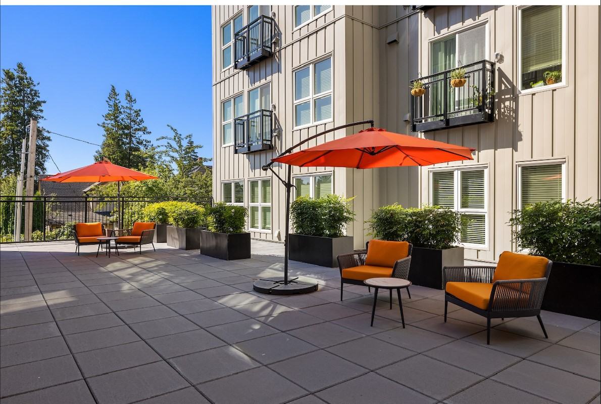 Sixth & Alder - Photo 6 of 11