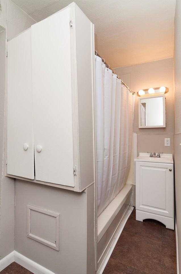 244 Matilda St Ne #1 - Photo 5 of 6