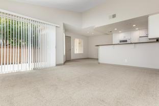 8201 E Blackwillow Cir - Photo 1 of 1