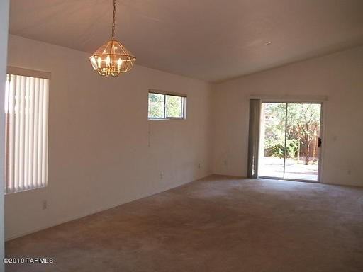 3613 W Sunbonnet Pl - Photo 3 of 9
