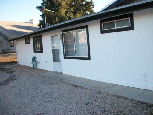 9721 N Pebble Dr - Photo 2 of 19