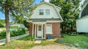 204 E Cherry St - Photo 1 of 1