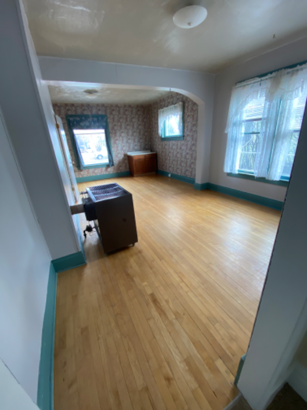 220 4th Ave E #1 - Photo 6 of 23