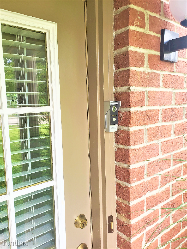 Kenyon Crest Condominiums - Photo 3 of 32