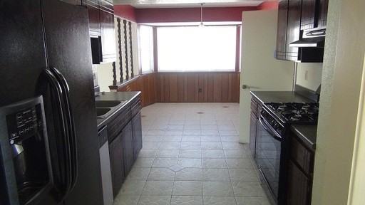 10621 Sigma St - Photo 3 of 5