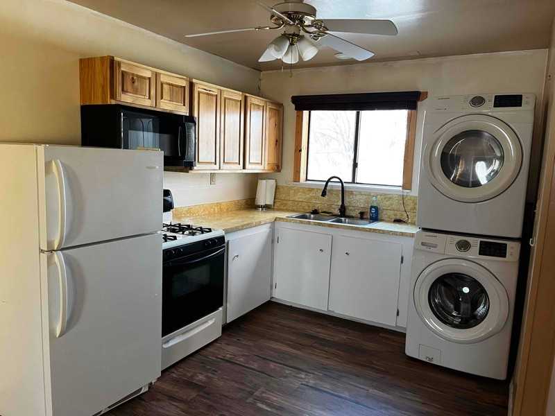 918 Jersey Ave - Photo 3 of 9