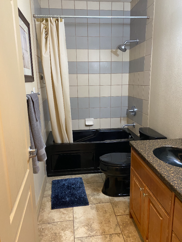 2560 Woodhill Way #5 - Photo 2 of 5