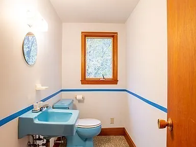 15 Joy Rd - Photo 2 of 7