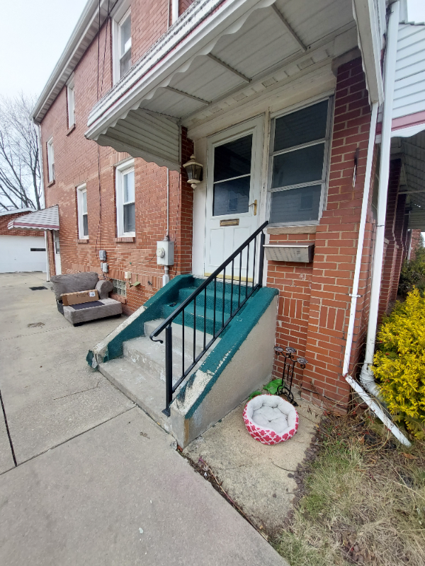 58 N Hartford Ave - Photo 2 of 21