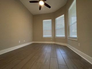 511 Gamble Dr #1 - Photo 5 of 17