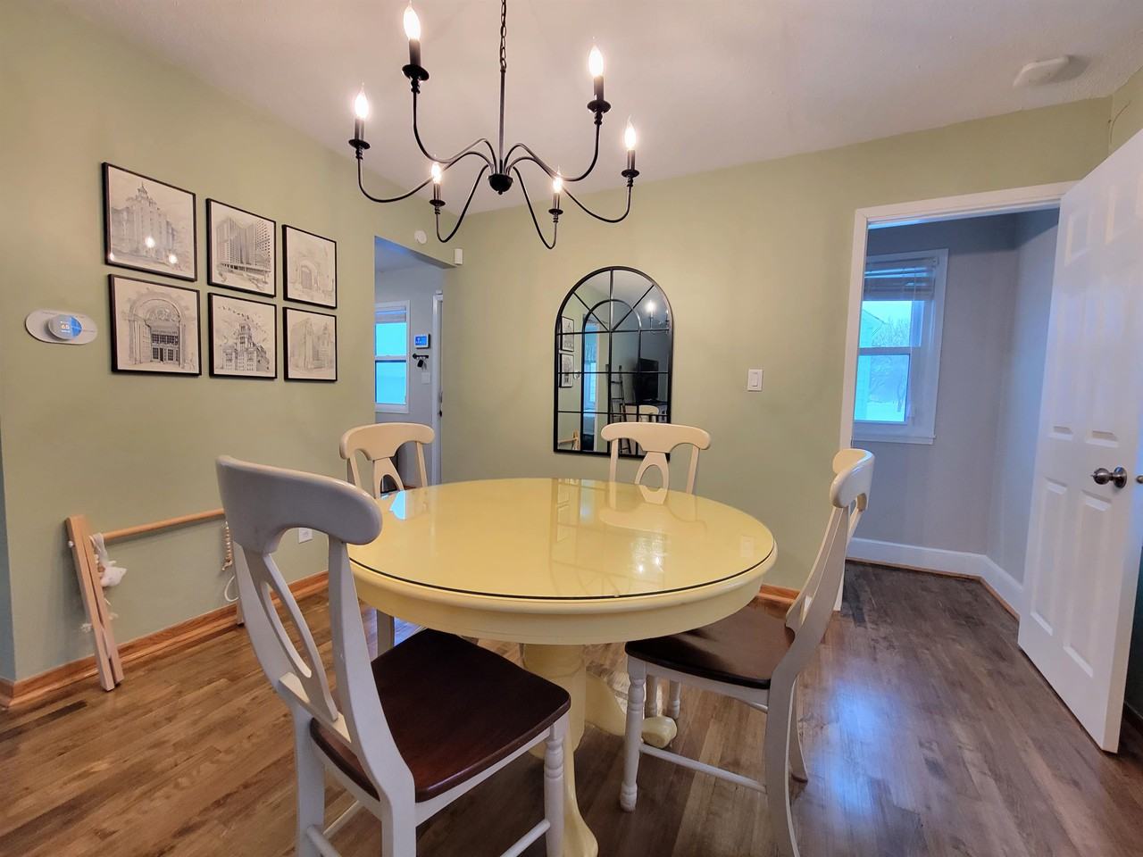 730 11th Ave Se #1 - Photo 4 of 9