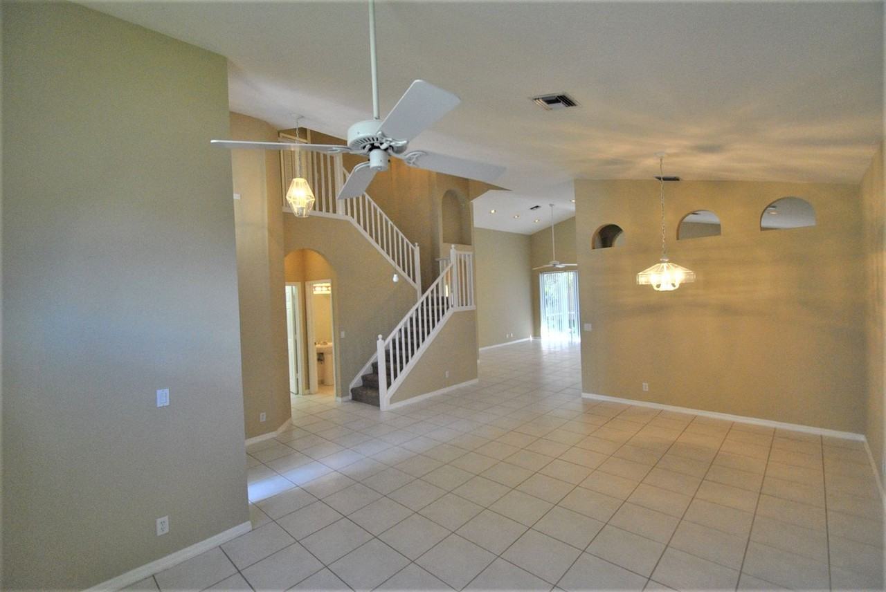 12942 Clifton Dr - Photo 3 of 19