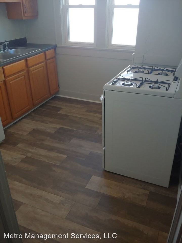 451 S. 34th St - Photo 2 of 9