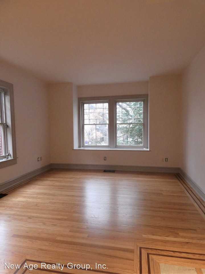 412 Apartments - Photo 2 of 11