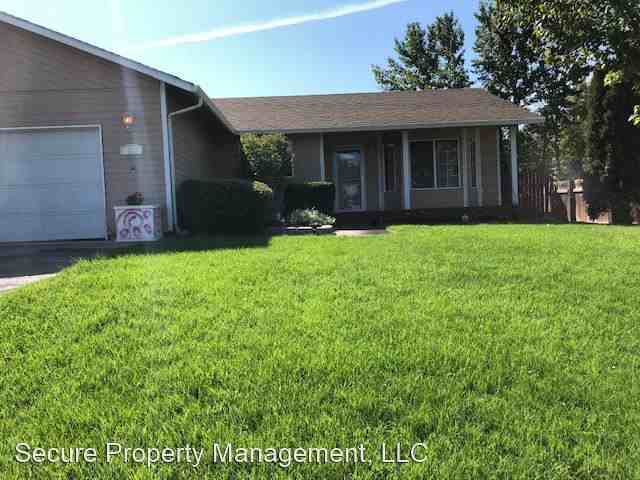 950 E Newport Ave - Photo 2 of 11