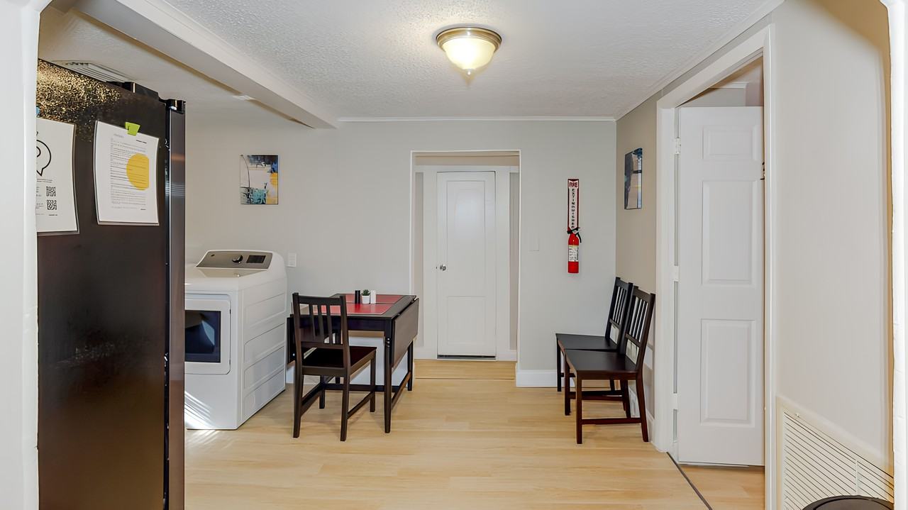 E Fern St - Photo 2 of 23