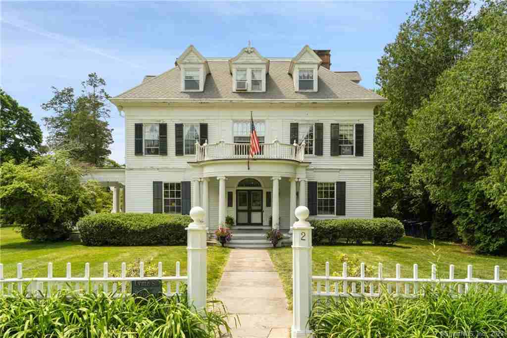 2 Lyme St - Photo 2 of 37