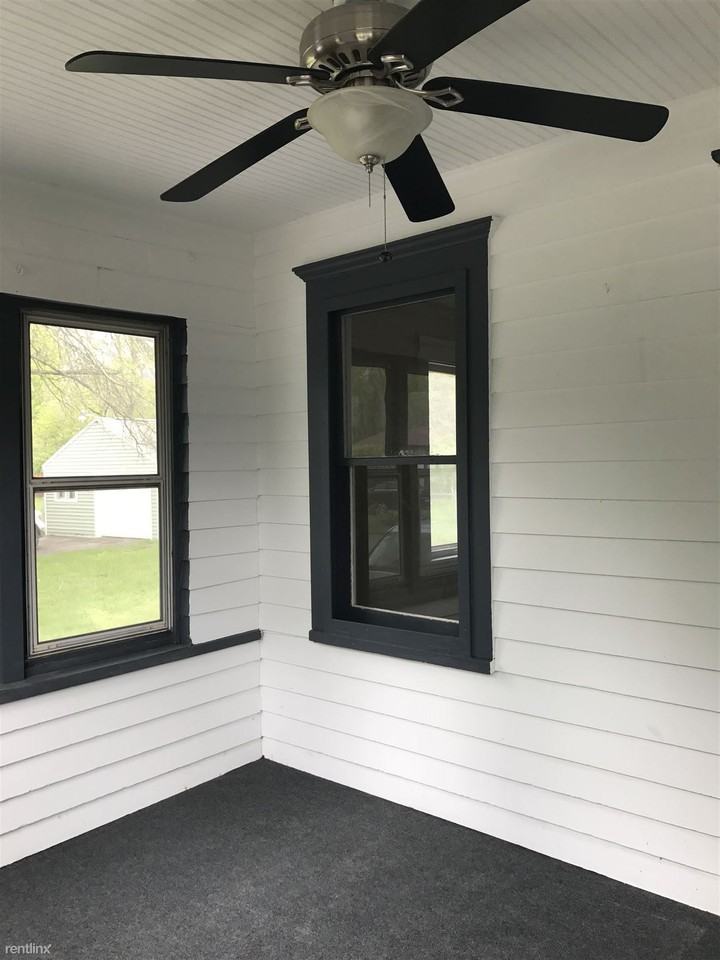 107 Mccuen Dr - Photo 2 of 11