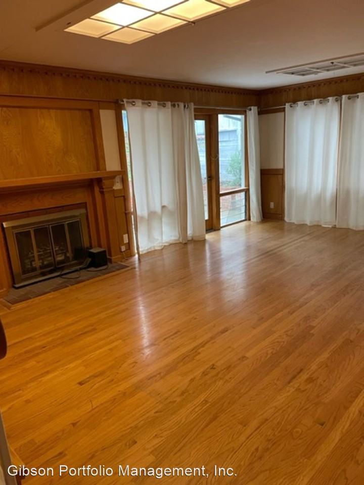 1904 El Verano Way - Photo 3 of 14