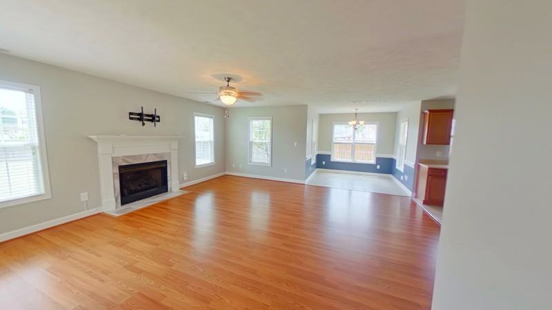 622 Thorncliff Dr - Photo 2 of 46