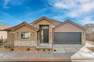 featured image of 2261 S Tonaquint Dr #67