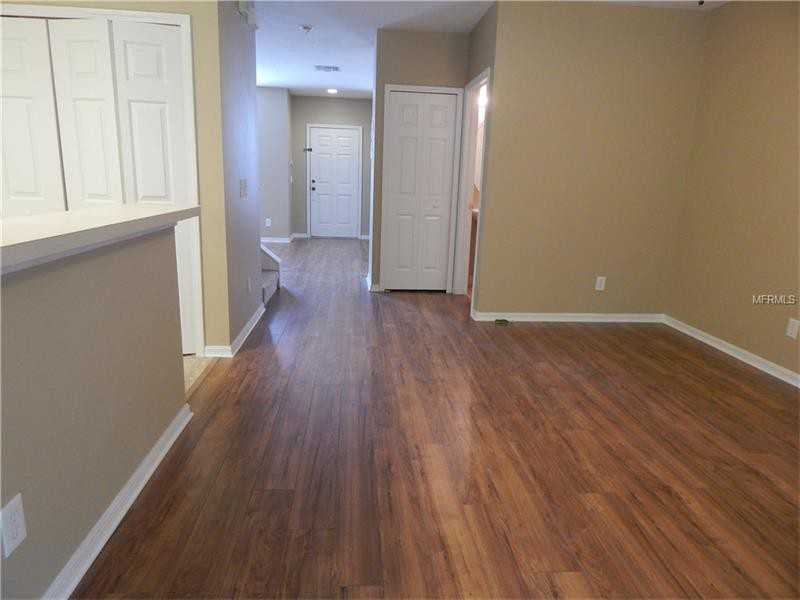 1139 Baronscourt Dr - Photo 2 of 23