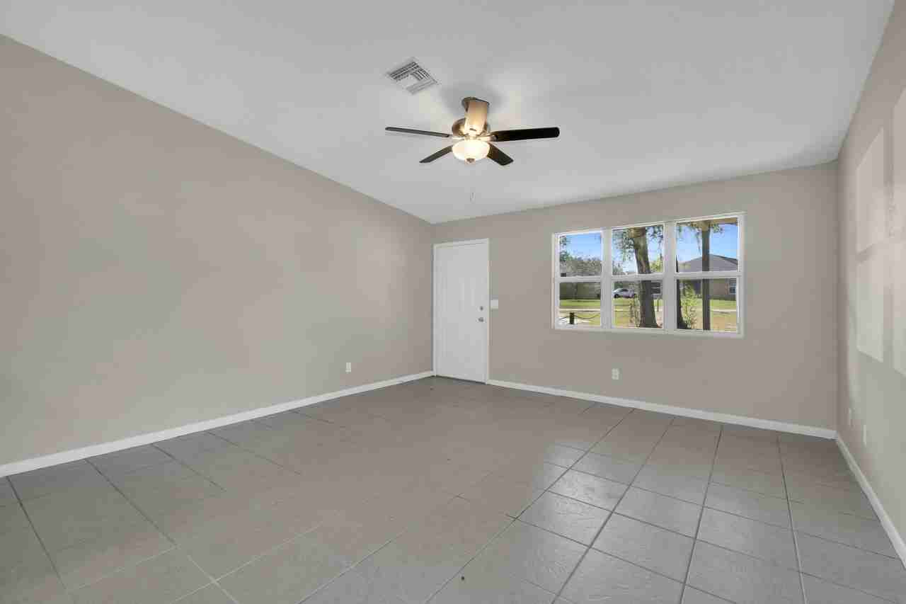 645 N Arnold Ave - Photo 3 of 10