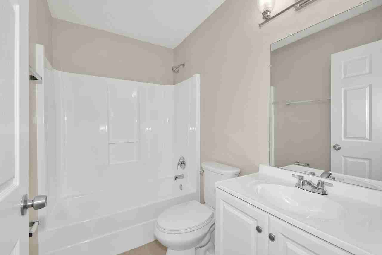645 N Arnold Ave - Photo 4 of 10