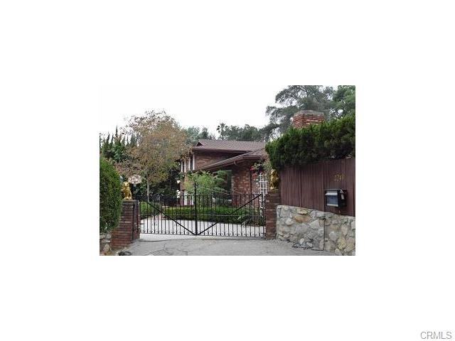 2249 E Chevy Chase Dr - Photo 2 of 21