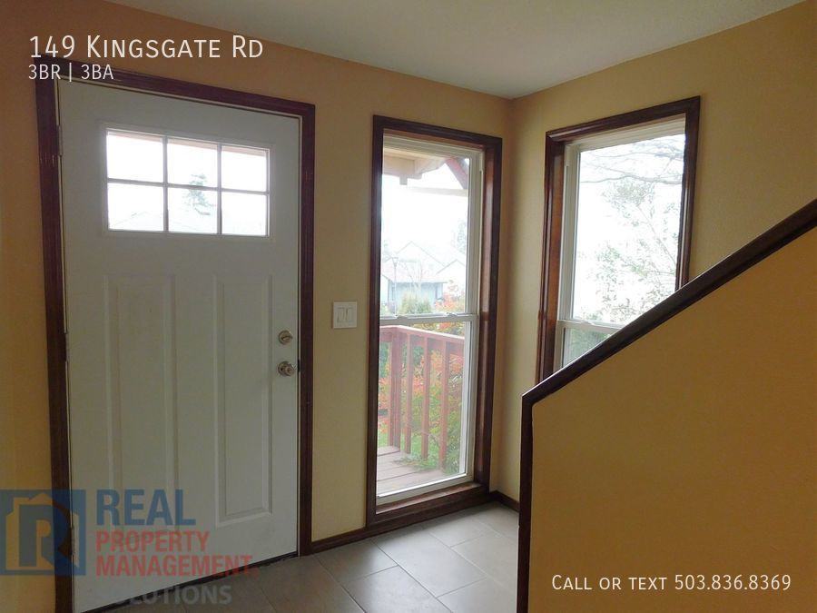 149 Kingsgate Rd - Photo 2 of 30