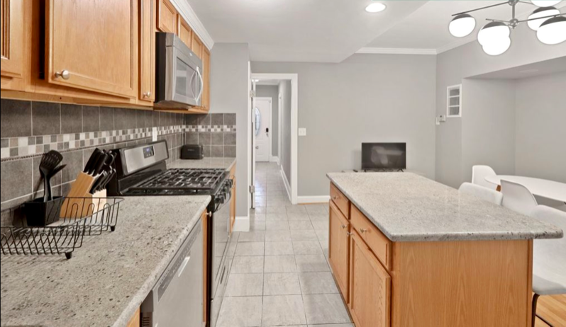 1401 Trinidad Avenue Northeast - Photo 2 of 13