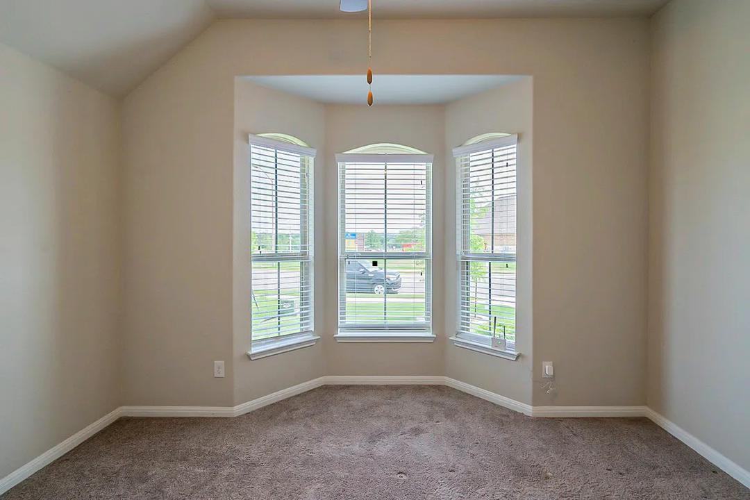 2022 Garretts Way - Photo 3 of 14