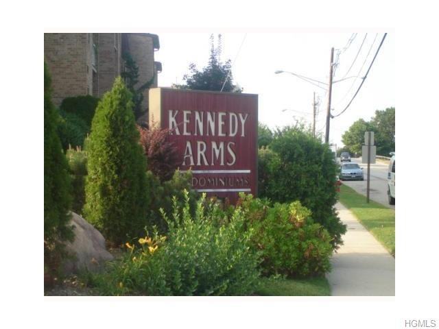 409 Kennedy Dr - Photo 3 of 6