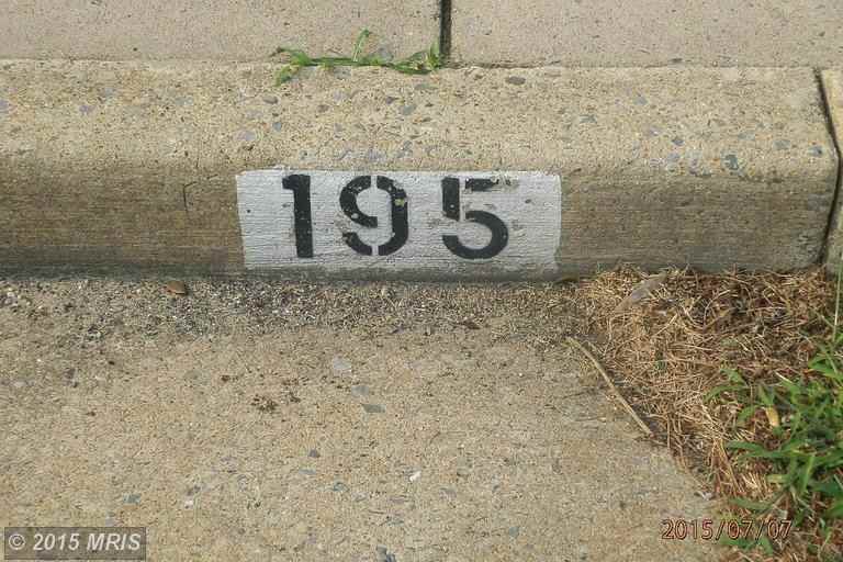 195 Fairfield Dr - Photo 3 of 30