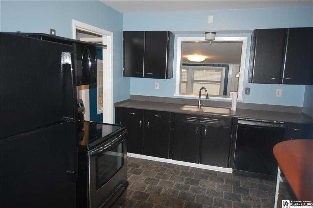 4 E Lake St - Photo 3 of 12