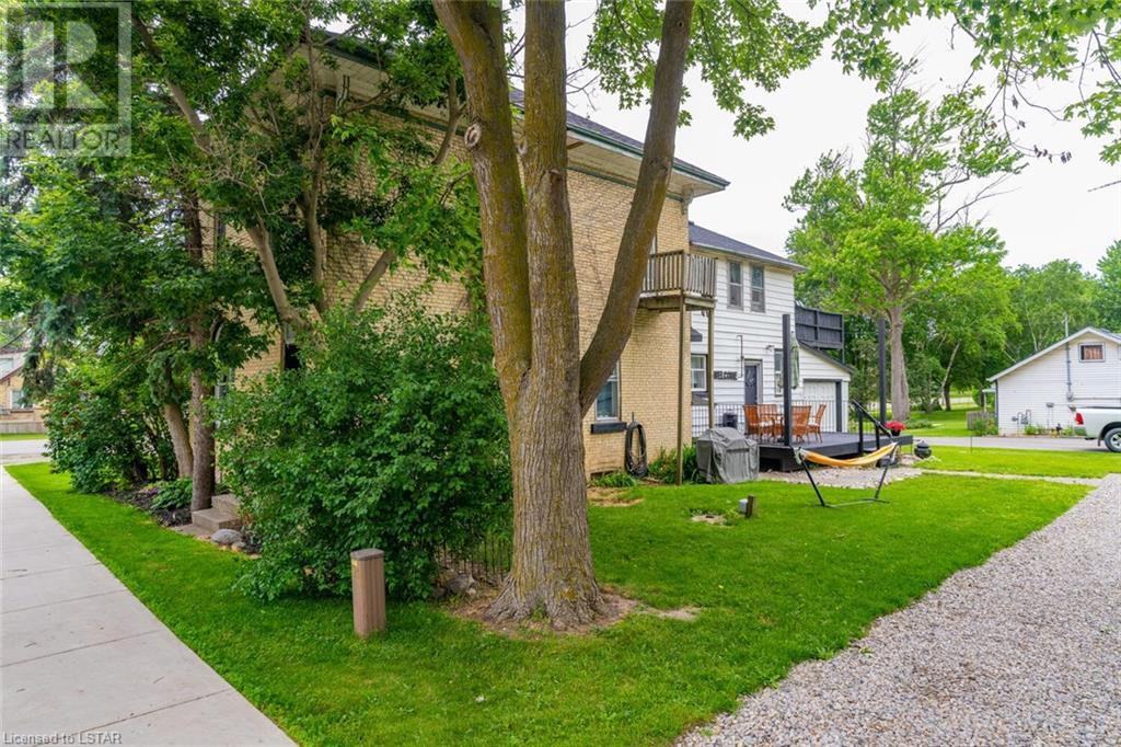 34336 Denfield Road - Photo 2 of 23