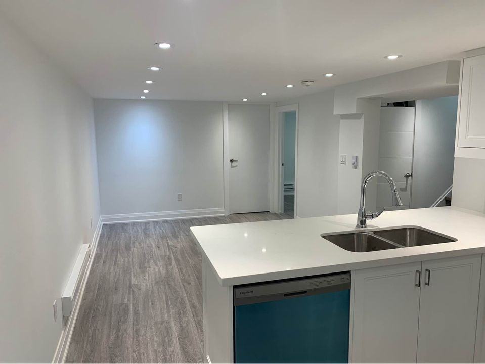 482 Midland Avenue - Photo 3 of 9