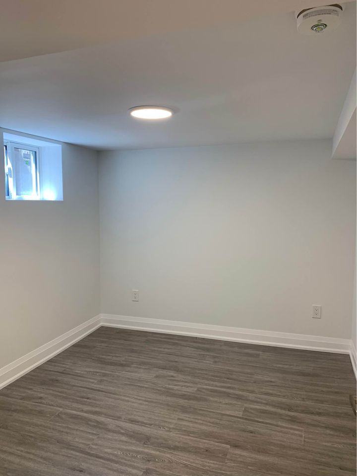 482 Midland Avenue - Photo 6 of 9