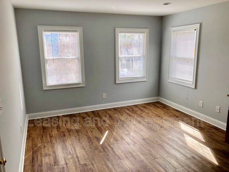 16 Cannon St #101 - Photo 3 of 7