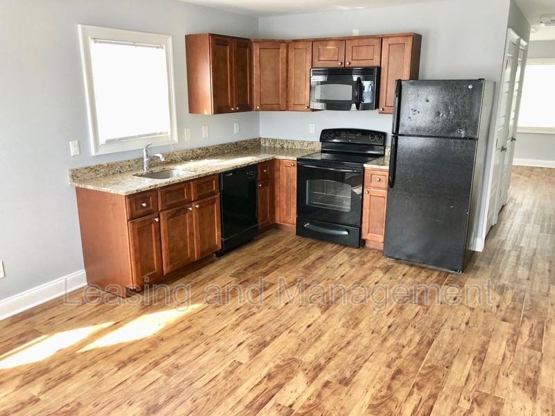 16 Cannon St #101 - Photo 4 of 7