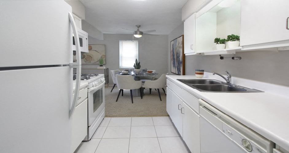 Inwood Village Apartments - Photo 6 of 19