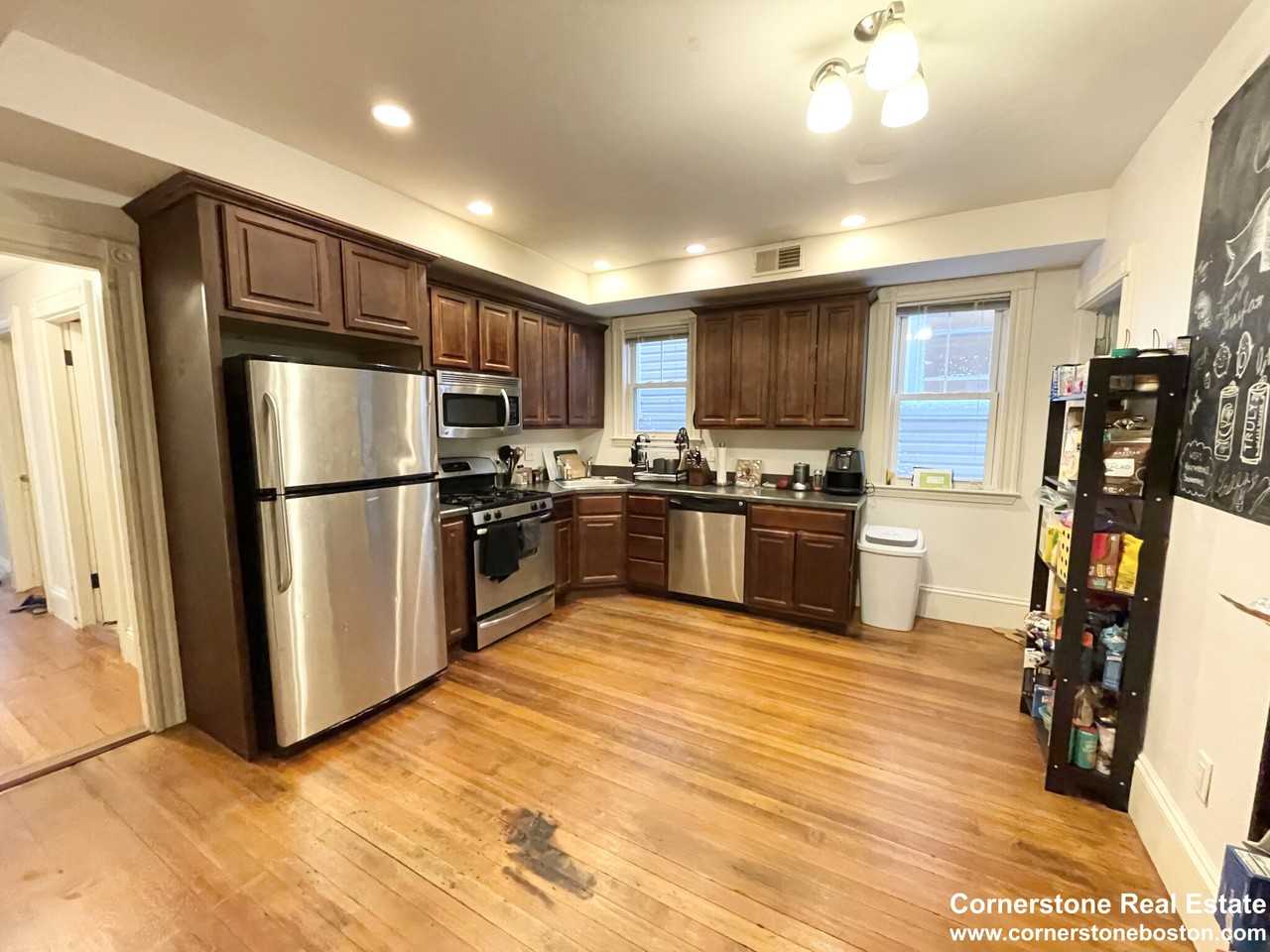 14 Sachem St #2 - Photo 7 of 14