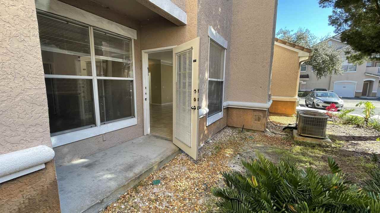 17954 Villa Creek Dr #17954 - Photo 3 of 34
