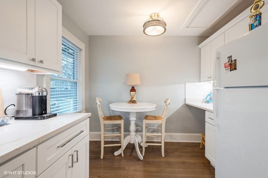 1106 Judson Avenue - Coach House - Photo 2 of 12