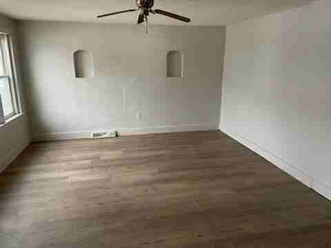 509 1st Ave Se - Photo 3 of 6