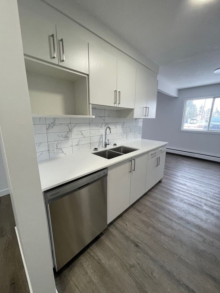 Black Gold Place - Photo 2 of 15