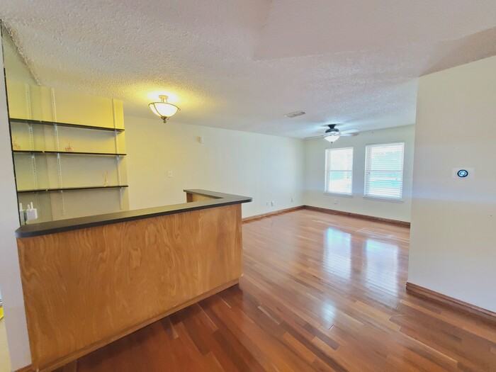 5620 Ledgestone Dr - Photo 2 of 17